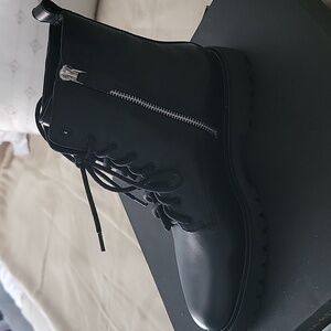 Black Combat Boots Bannana Republic size 7.5 new worn new in box lace up